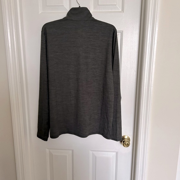 Vuori Easy Performance Half Zip 2.0 Pullover Sweatshirt - Picture 6 of 12